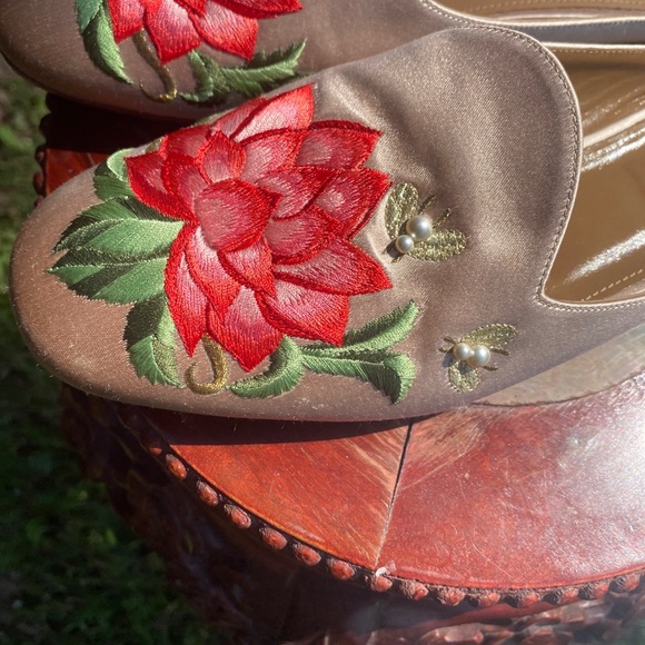 ❤️🌸🌺Aquazzura Lotus/Bee Pink Satin Embroidered Flat Mules Loafers8.5 M in Italy - Picture 15 of 15
